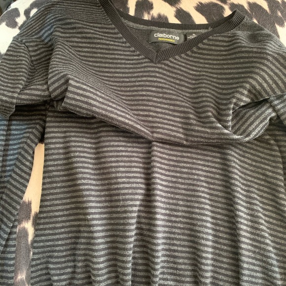 MENS CLAIBORNE PERFORMANCE XL V NECK SWEATER - Picture 5 of 6